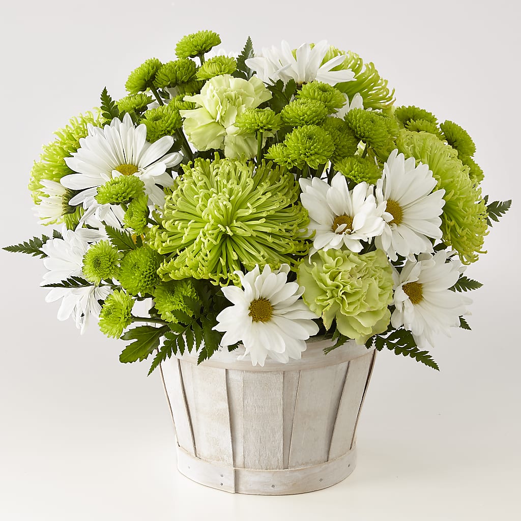 Lucky Charm Basket (Standard) – MELINDA MCCOY'S FLOWERS, Long Beach CA