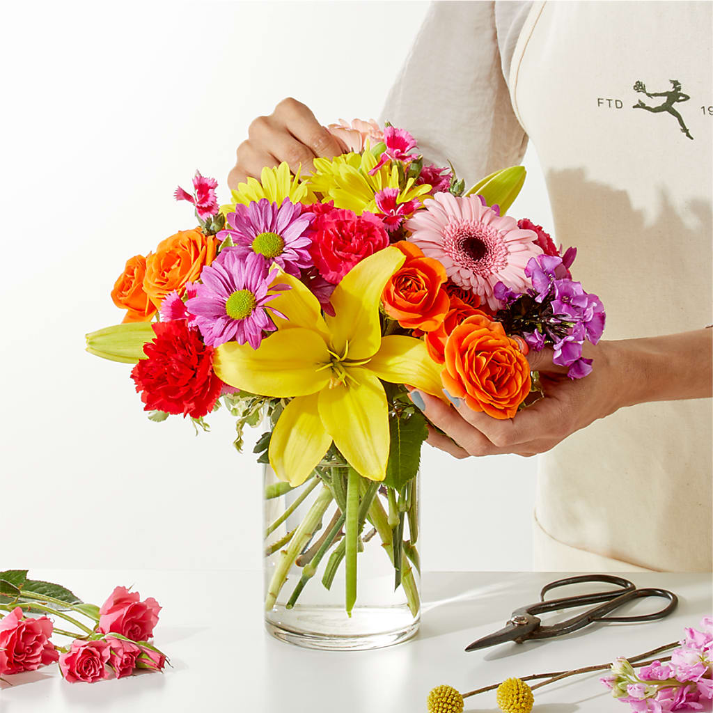 Cue the Confetti - A Florist Original – MELINDA MCCOY'S FLOWERS, Long Beach CA