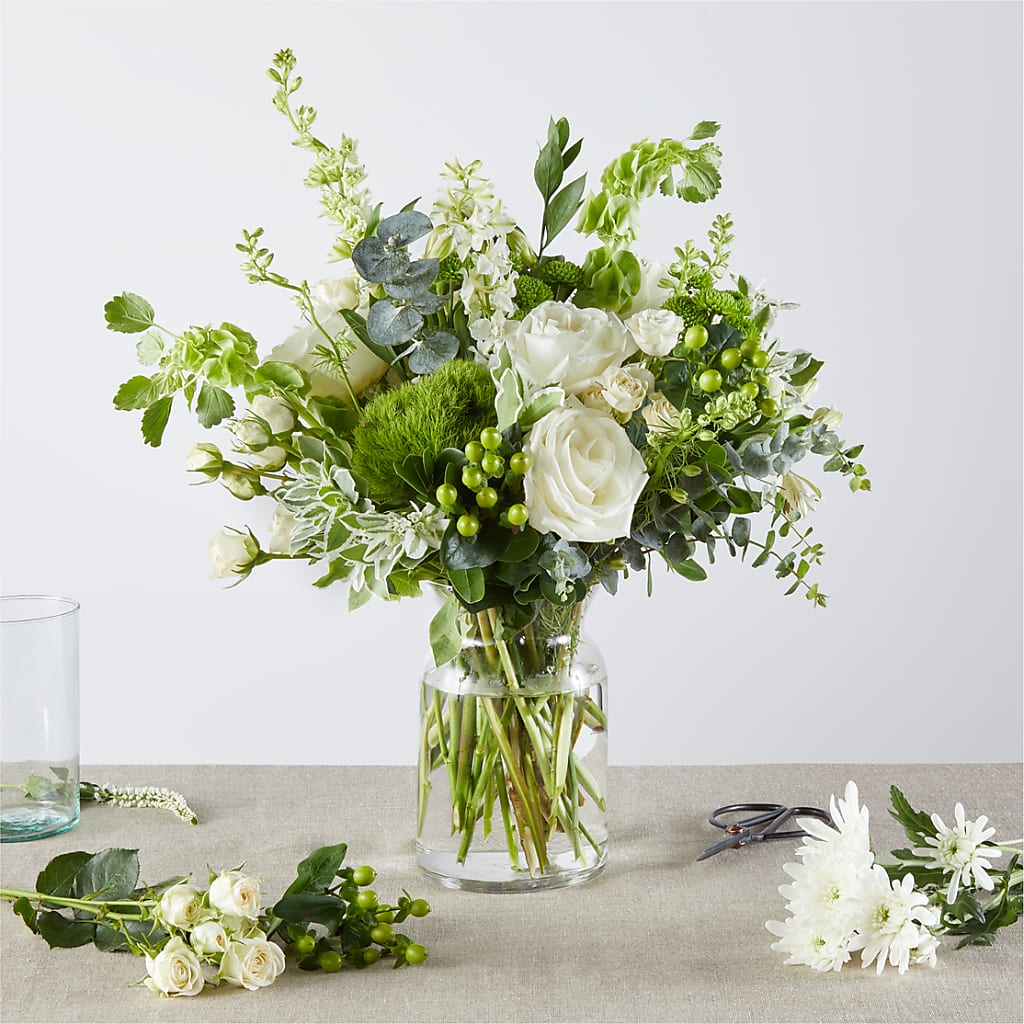 Irish Garden - A Florist Original – MELINDA MCCOY'S FLOWERS, Long Beach CA