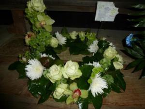 wreath urn