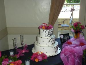 caks – MELINDA MCCOY'S FLOWERS, Long Beach CA