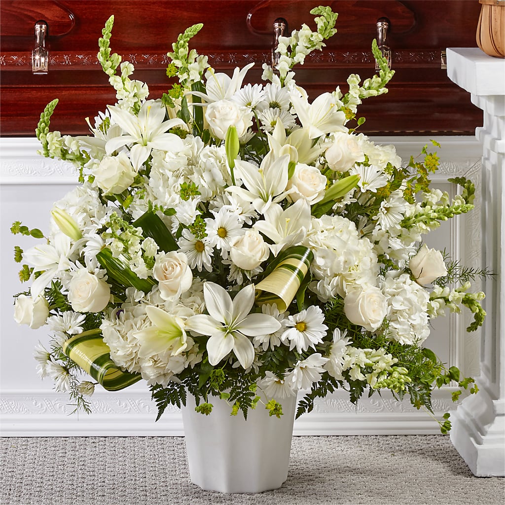 Thoughts of Tranquility Floor Basket – MELINDA MCCOY'S FLOWERS, Long Beach CA