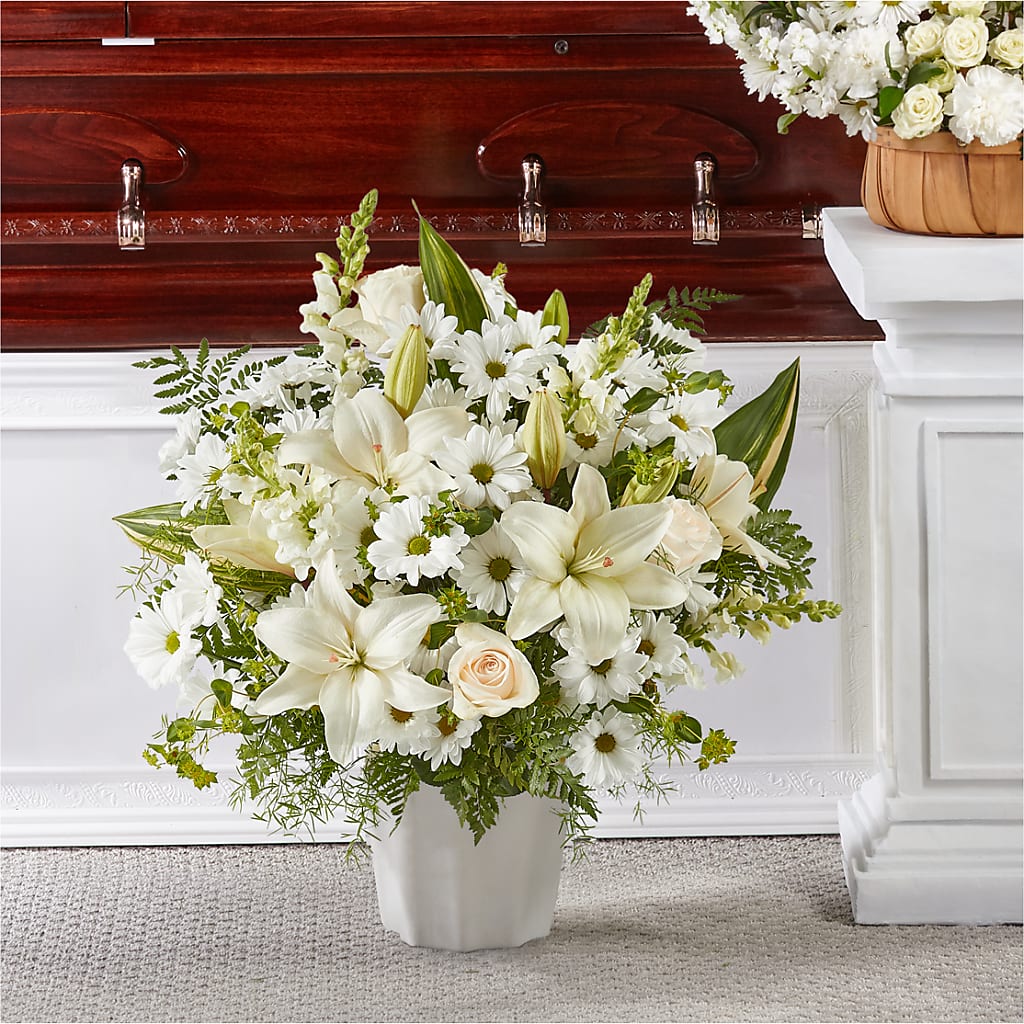 Thoughts of Tranquility Floor Basket – MELINDA MCCOY'S FLOWERS, Long Beach CA