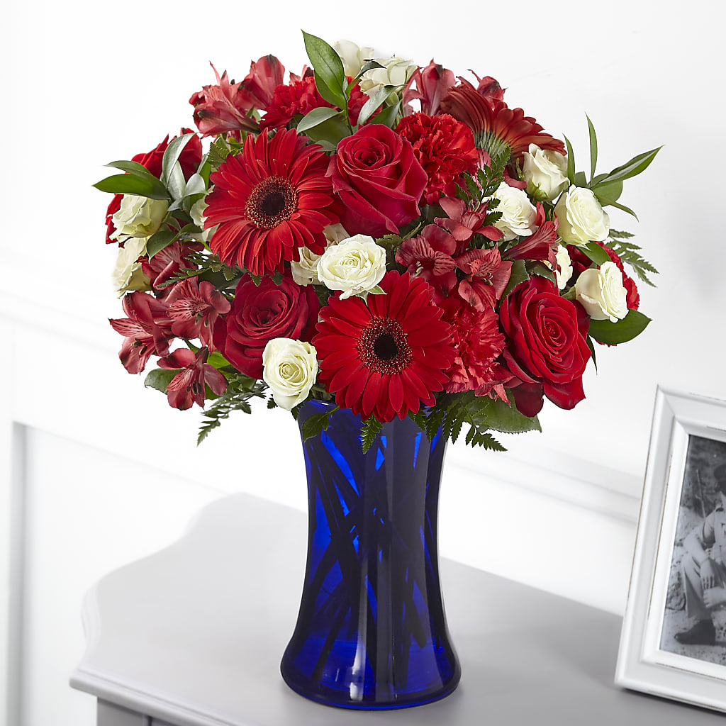 Hearts Embrace Bouquet – MELINDA MCCOY'S FLOWERS, Long Beach CA
