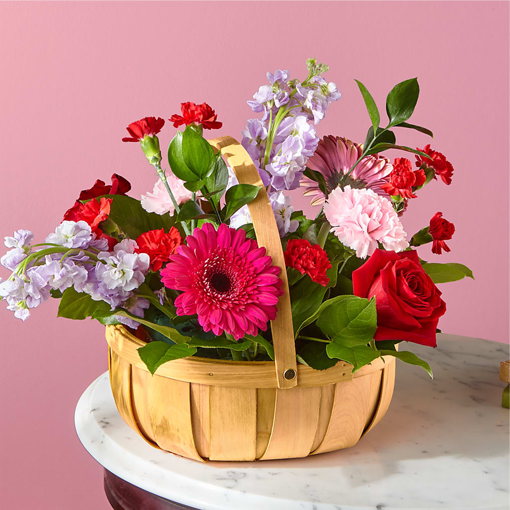 Pink Picnic Basket – MELINDA MCCOY'S FLOWERS, Long Beach CA