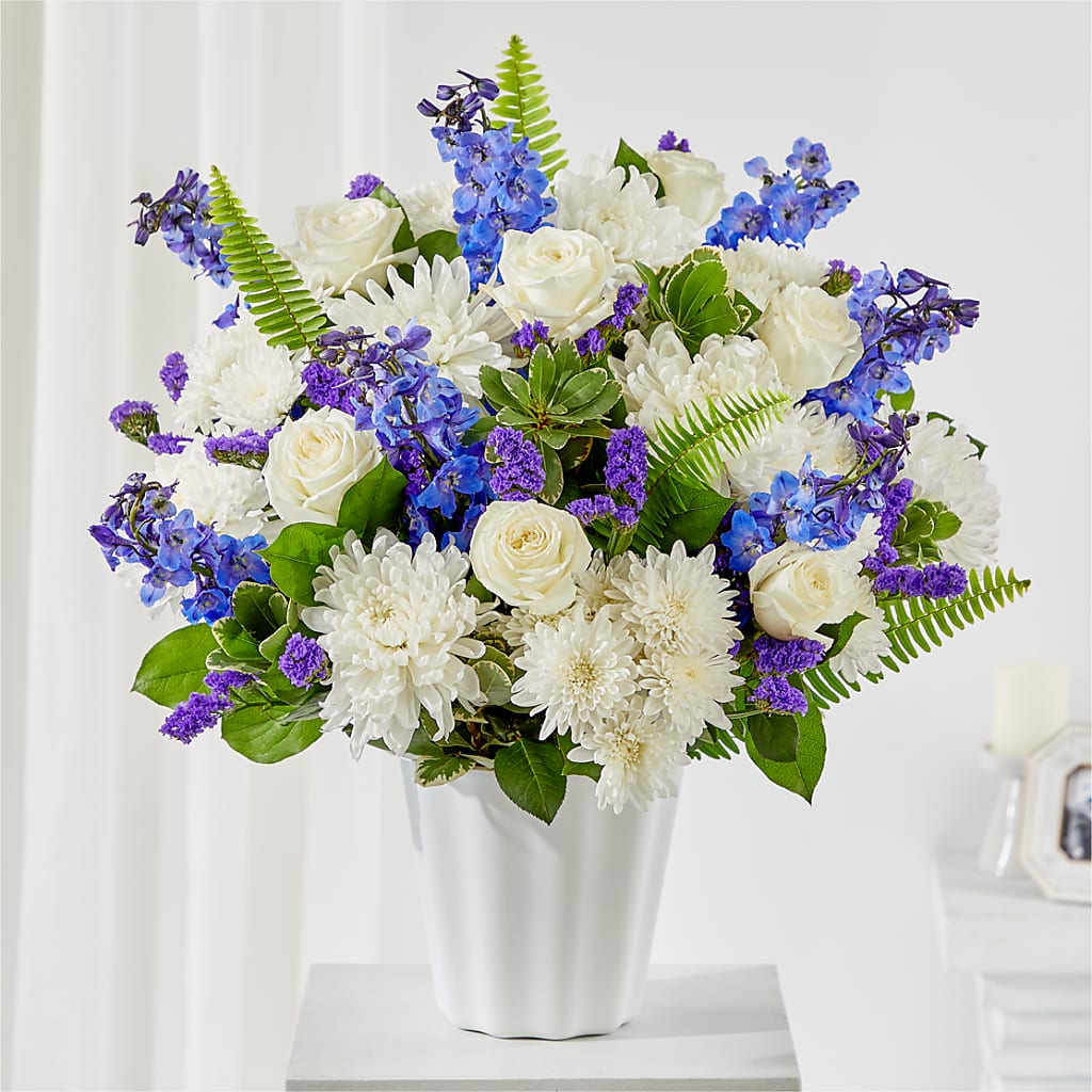 Hold Dear Tabletop Basket – MELINDA MCCOY'S FLOWERS, Long Beach CA