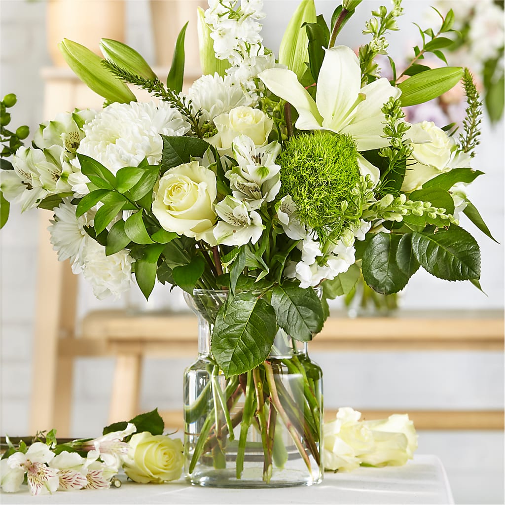 Classic Ivory – A Florist Original – MELINDA MCCOY'S FLOWERS, Long Beach CA