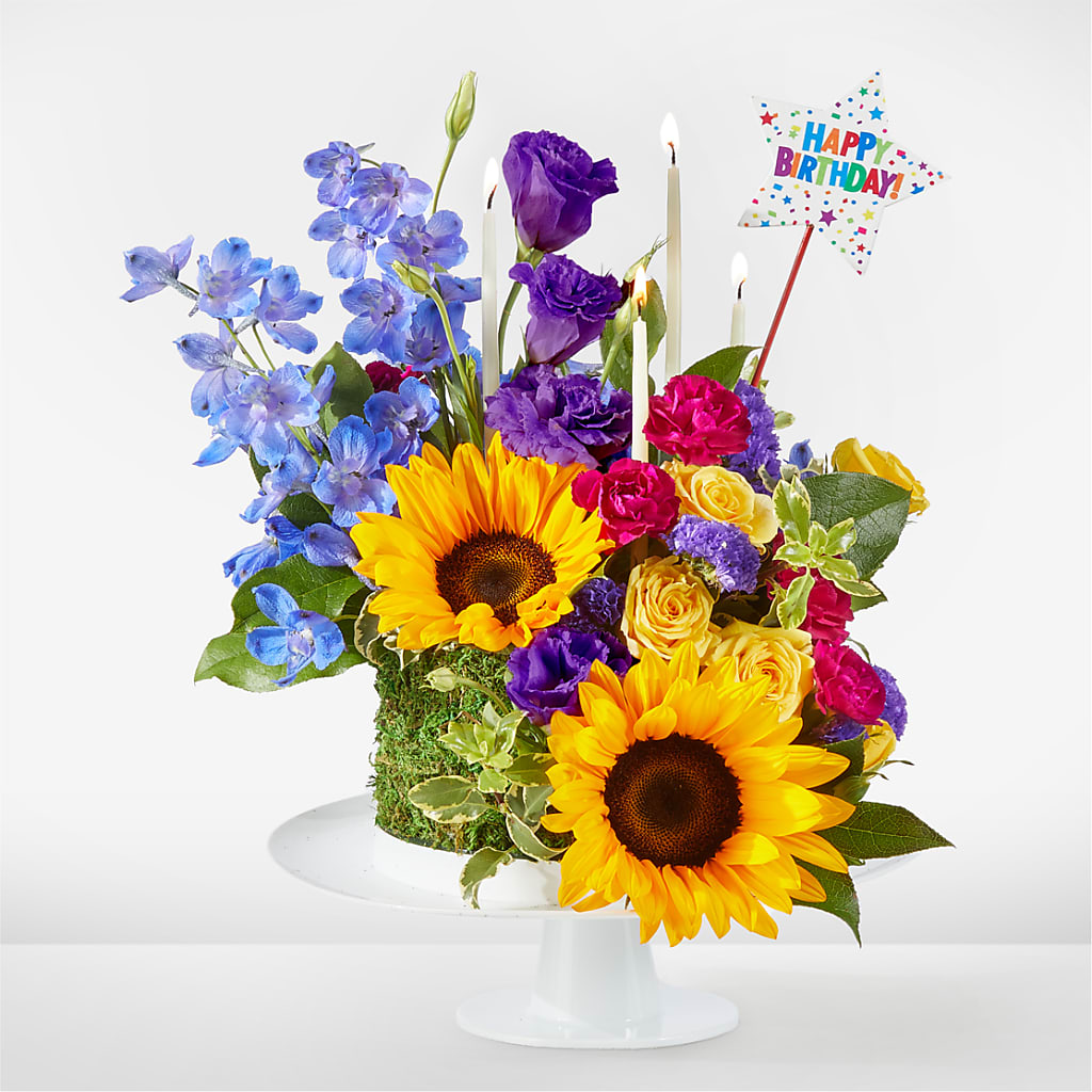 Star of the Day Floral Cake – MELINDA MCCOY'S FLOWERS, Long Beach CA