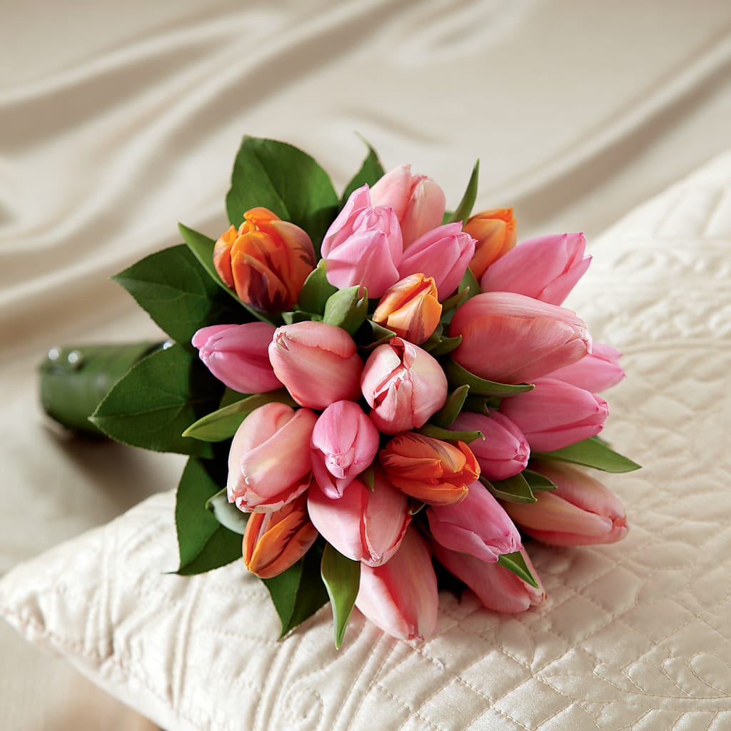 Embraceable Bouquet – MELINDA MCCOY'S FLOWERS, Long Beach CA