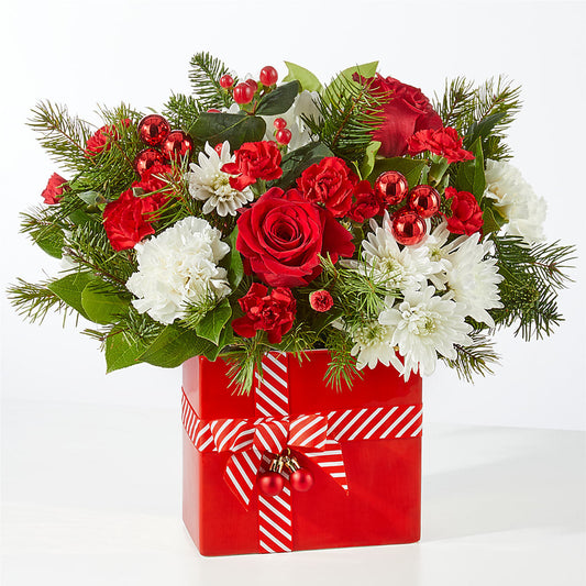 Presents Under the Tree Bouquet – MELINDA MCCOY'S FLOWERS, Long Beach CA