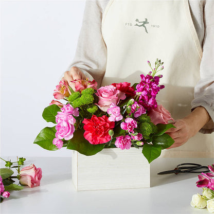 Sweetberry Box – A Florist Original – MELINDA MCCOY'S FLOWERS, Long Beach CA