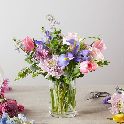 Pastel Tradition - A Florist Original – MELINDA MCCOY'S FLOWERS, Long Beach CA