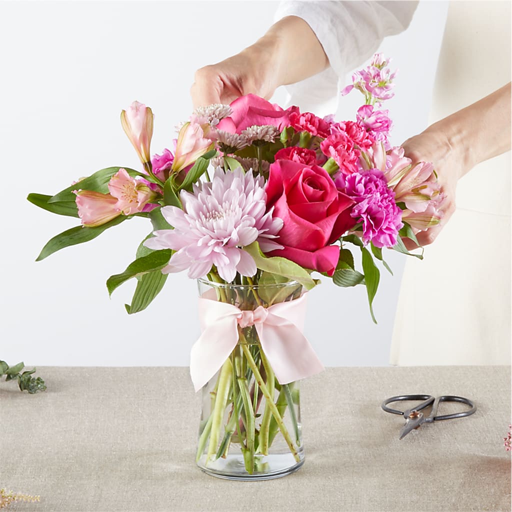Pink Ribbon - A Florist Original – MELINDA MCCOY'S FLOWERS, Long Beach CA