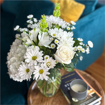 Classic Ivory – A Florist Original – MELINDA MCCOY'S FLOWERS, Long Beach CA