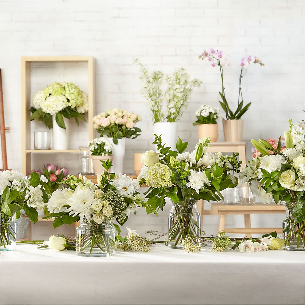 Classic Ivory – A Florist Original – MELINDA MCCOY'S FLOWERS, Long Beach CA