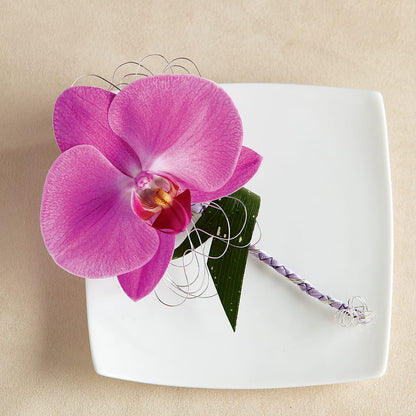 Glorious Boutonniere – MELINDA MCCOY'S FLOWERS, Long Beach CA