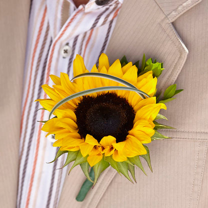 Free Spirit Boutonniere – MELINDA MCCOY'S FLOWERS, Long Beach CA