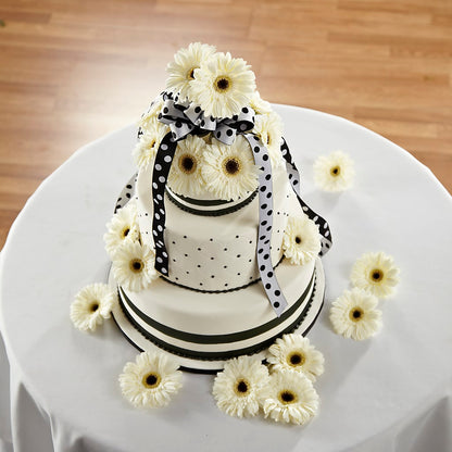 Simple Sophistication Cake Décor – MELINDA MCCOY'S FLOWERS, Long Beach CA